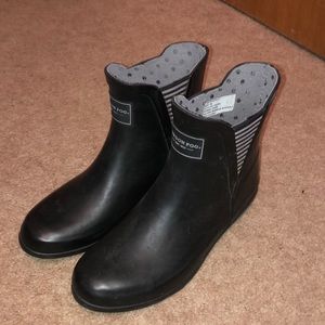 Super cute London Fog rain boots